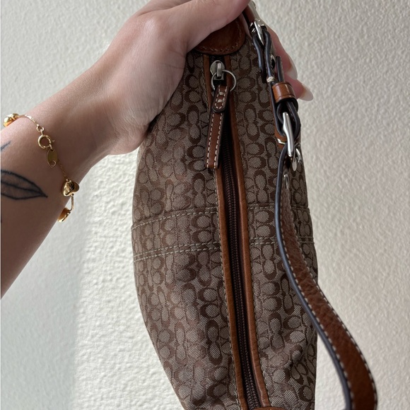 Mini Coach Handbag - Picture 8 of 10